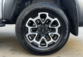 Подержанный автомобиль JAC T9 2025 года (15 фото)