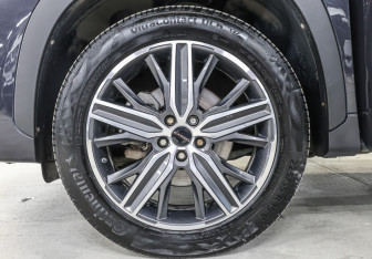Подержанный автомобиль Exeed LX 2022 года (26 фото)