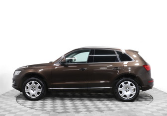 Подержанный автомобиль Audi Q5 2014 года (8 фото)