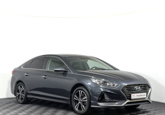 Подержанный автомобиль Hyundai Sonata 2018 года (3 фото)
