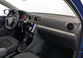 Новый Jetta VA3 2023 (9 фото)