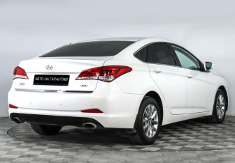 Подержанный автомобиль Hyundai i40 Sedan 2015 года (3 фото)