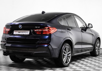 Подержанный автомобиль BMW X4 2018 года (5 фото)