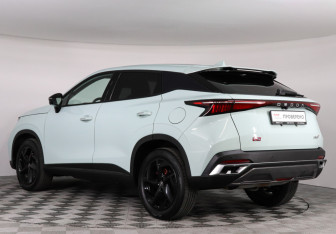 Подержанный автомобиль Omoda C5 2022 года (7 фото)