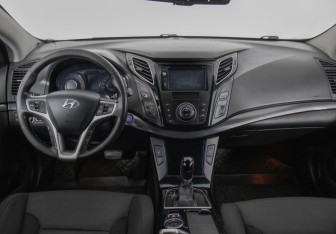 Подержанный автомобиль Hyundai i40 Wagon 2014 года (13 фото)