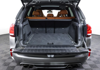Подержанный автомобиль BMW X5 M 2018 года (9 фото)
