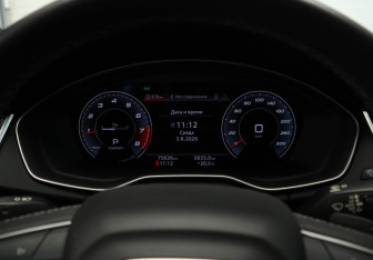 Подержанный автомобиль Audi Q5 2021 года (11 фото)