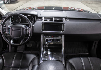 Подержанный автомобиль Land Rover Range Rover Sport 2017 года (14 фото)