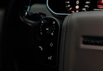 Подержанный автомобиль Land Rover Range Rover 2021 года (21 фото)