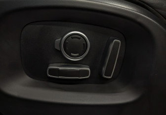 Подержанный автомобиль Land Rover Range Rover 2016 года (21 фото)