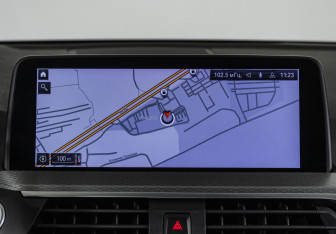 Подержанный автомобиль BMW X3 2021 года (15 фото)