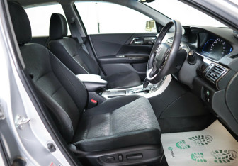 Подержанный автомобиль Honda Accord Sedan 2014 года (7 фото)