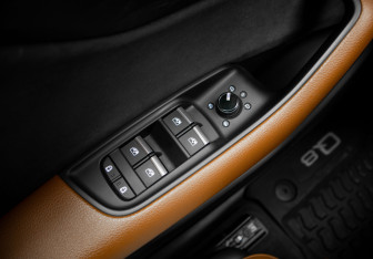 Подержанный автомобиль Audi Q8 2019 года (15 фото)