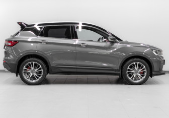 Подержанный автомобиль Geely Coolray 2024 года (4 фото)