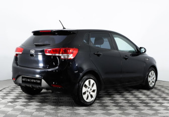 Подержанный автомобиль Kia Rio Hatchback 2015 года (3 фото)