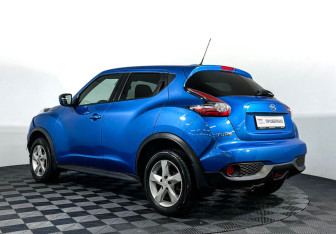 Подержанный автомобиль Nissan Juke 2018 года (7 фото)