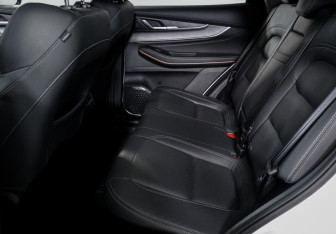 Подержанный автомобиль Exeed LX 2023 года (10 фото)