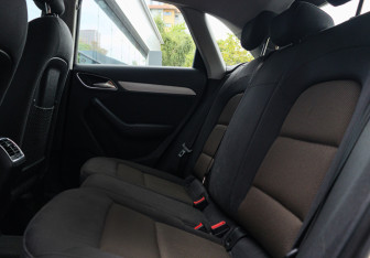 Подержанный автомобиль Audi Q3 2013 года (8 фото)