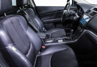 Подержанный автомобиль Mazda 6 Sedan 2010 года (10 фото)