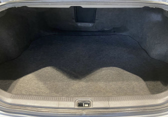 Подержанный автомобиль Nissan Teana 2007 года (13 фото)