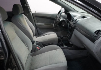 Подержанный автомобиль Chevrolet Lacetti Hatchback 2007 года (10 фото)