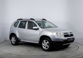 Подержанный автомобиль Dacia Duster 2010 года (3 фото)