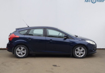 Подержанный автомобиль Ford Focus Hatchback 2012 года (4 фото)