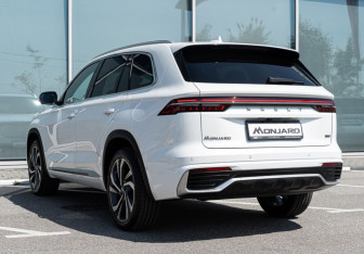 Новый Geely Monjaro 2024 (12 фото)