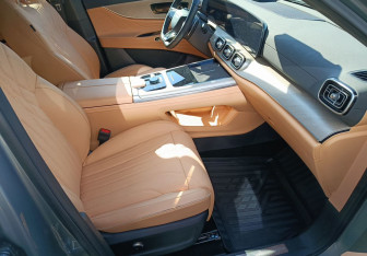 Подержанный автомобиль Jaecoo J8 2024 года (9 фото)