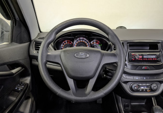 Подержанный автомобиль LADA (ВАЗ) Vesta Sedan 2020 года (21 фото)