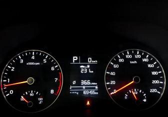 Подержанный автомобиль Kia Rio Hatchback 2021 года (13 фото)