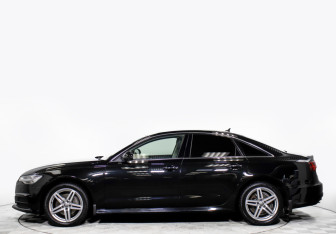 Подержанный автомобиль Audi A6 Sedan 2017 года (8 фото)