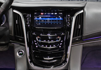 Подержанный автомобиль Cadillac Escalade Suv 2020 года (17 фото)