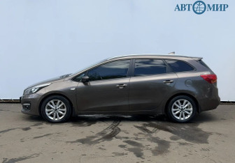 Подержанный автомобиль Kia Ceed Wagon 2018 года (5 фото)