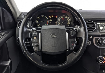 Подержанный автомобиль Land Rover Discovery 2015 года (22 фото)