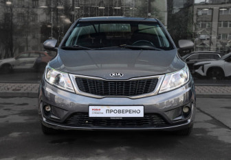 Подержанный автомобиль Kia Rio Sedan 2014 года (2 фото)