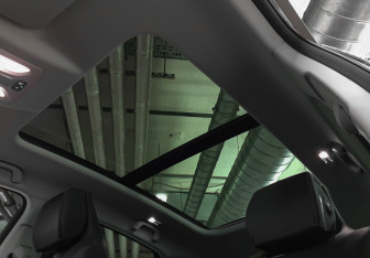 Подержанный автомобиль Changan UNI-K 2023 года (29 фото)