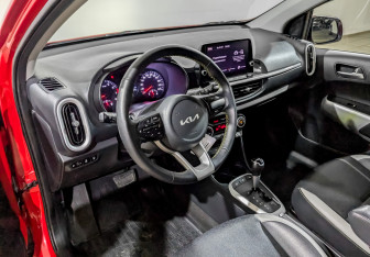 Подержанный автомобиль Kia Picanto 2022 года (16 фото)