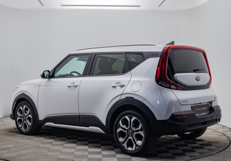 Подержанный автомобиль Kia Soul 2020 года (3 фото)
