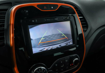 Подержанный автомобиль Renault Kaptur 2017 года (11 фото)