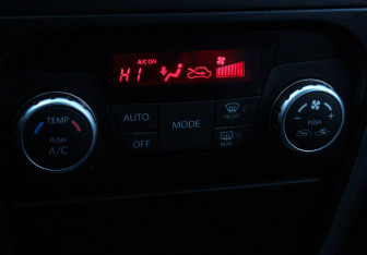 Подержанный автомобиль Suzuki SX4 Hatchback 2010 года (14 фото)