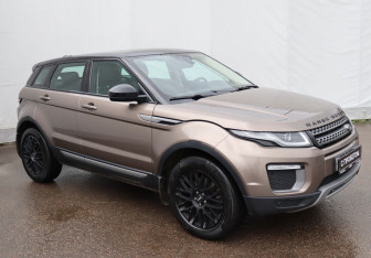 Подержанный автомобиль Land Rover Range Rover Evoque 2015 года (3 фото)
