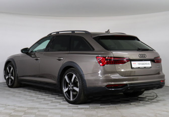 Подержанный автомобиль Audi A6 allroad 2019 года (7 фото)