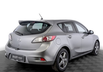 Подержанный автомобиль Mazda 3 Hatchback 2012 года (5 фото)