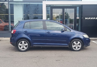 Подержанный автомобиль Volkswagen Golf Plus 2006 года (4 фото)
