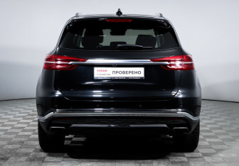 Подержанный автомобиль Hongqi HS5 2024 года (6 фото)