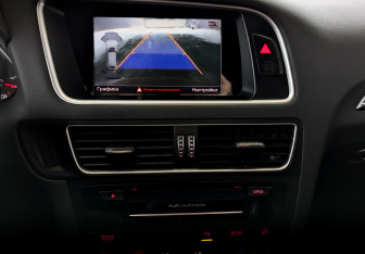 Подержанный автомобиль Audi Q5 2015 года (26 фото)