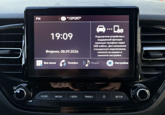 Подержанный автомобиль Hyundai Solaris Sedan 2021 года (15 фото)
