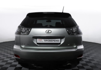 Подержанный автомобиль Lexus RX 2004 года (6 фото)