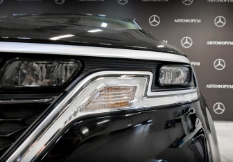 Подержанный автомобиль Kia Carnival 2021 года (16 фото)